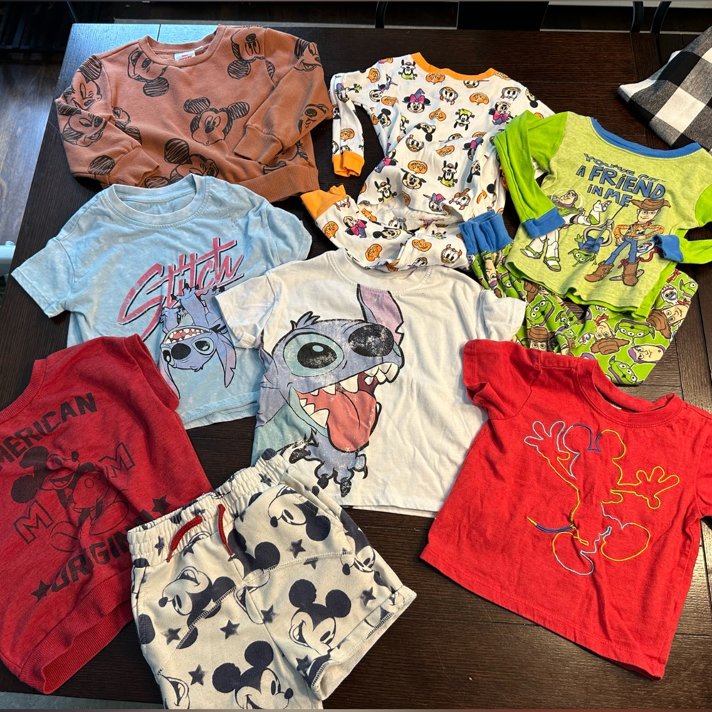 ❗️10 PIECE❗️3T Disney Lot